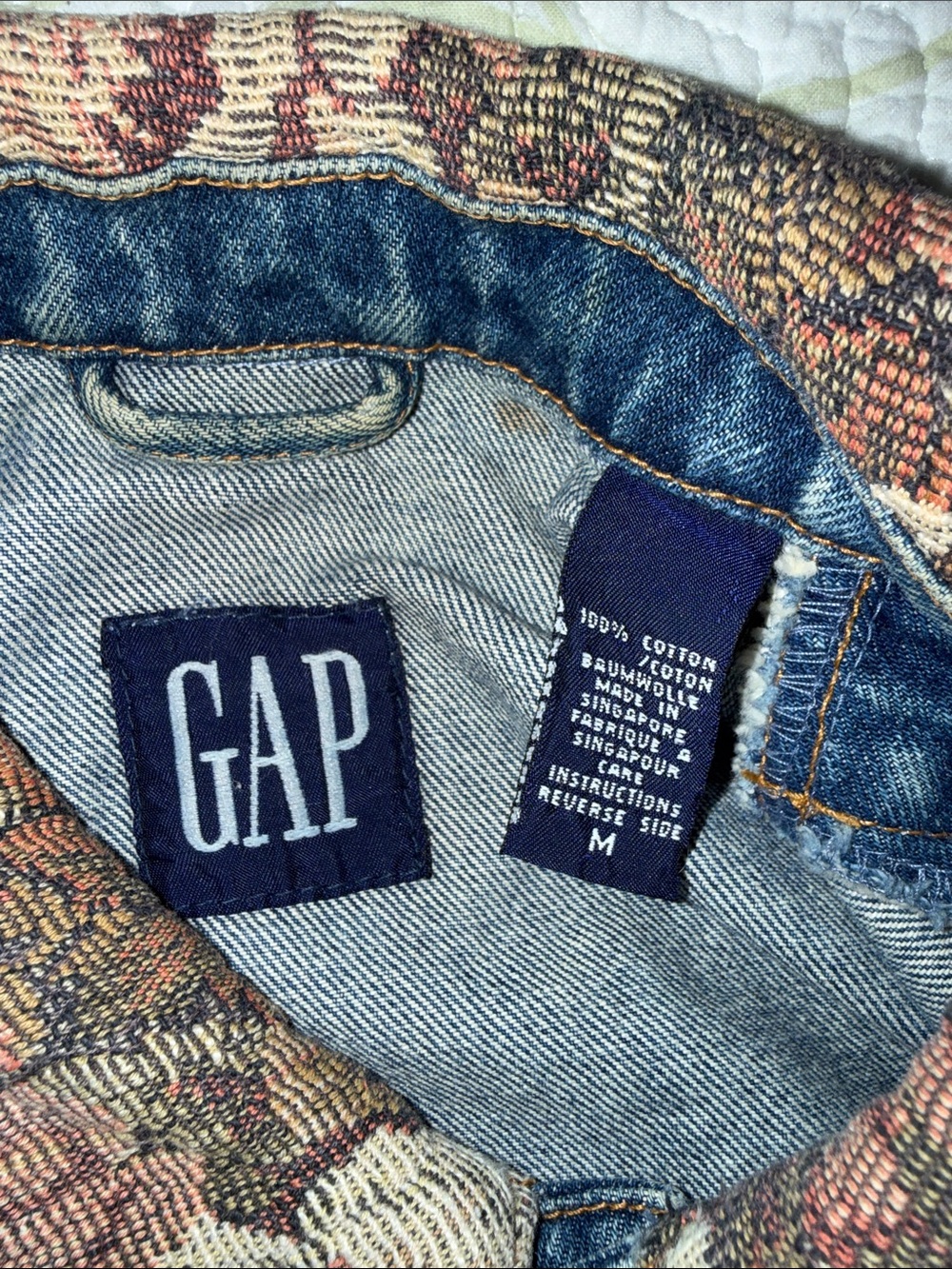 Vintage GAP Blue Denim Bomber Jacket with Patterned Collar Sz M - Picture 2 of 9